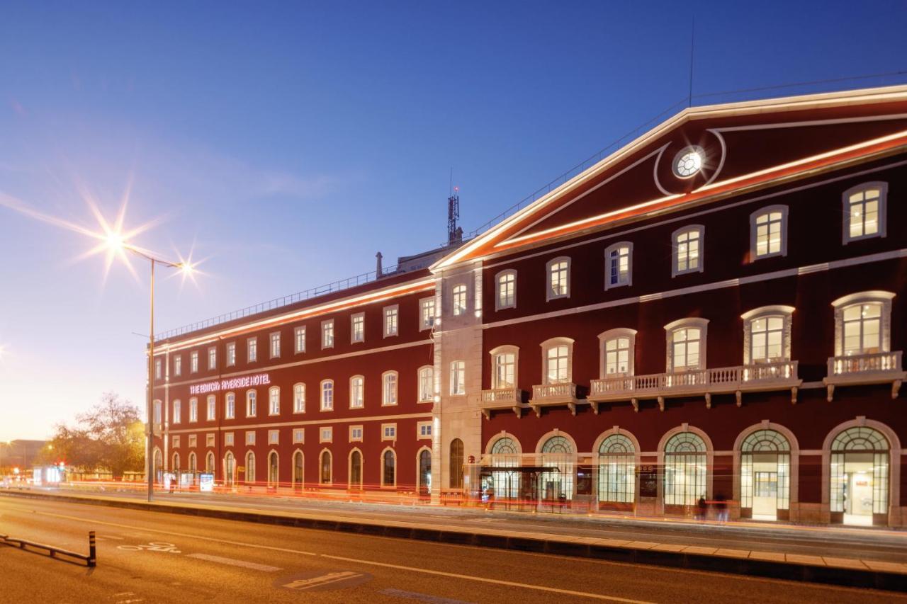 The Editory Riverside Hotel, An Historic Hotel Lisbon Exterior photo The hotel at night