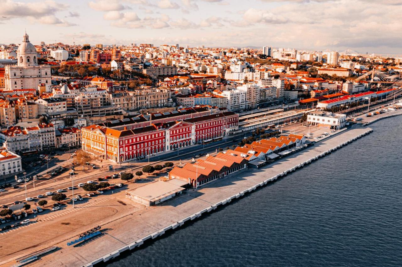 The Editory Riverside Hotel, An Historic Hotel Lisbon Exterior photo Aerial view of the station