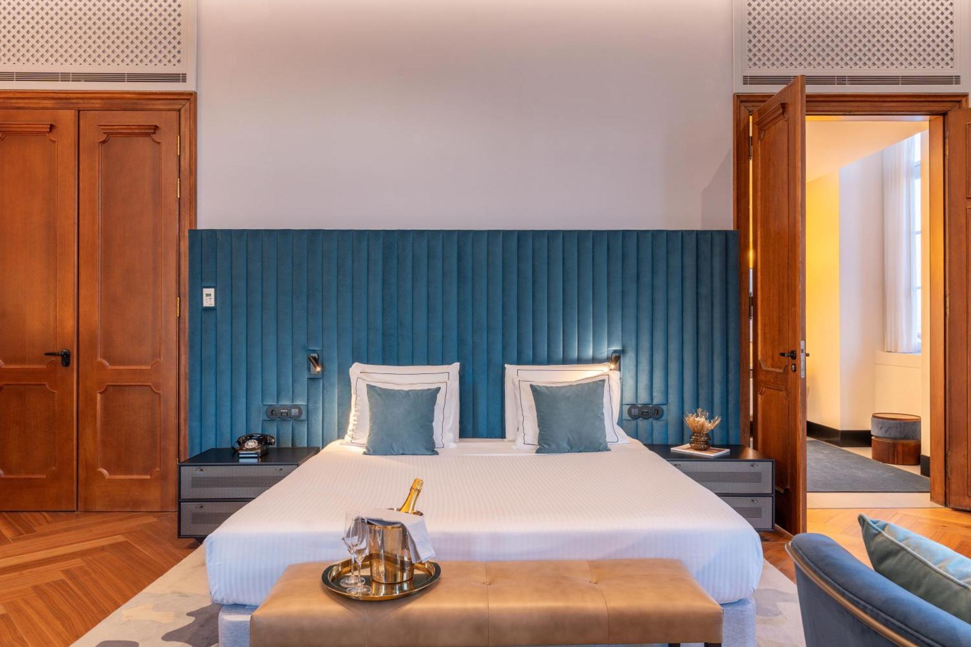 The Editory Riverside Hotel, An Historic Hotel Lisbon Exterior photo A bedroom at the hotel