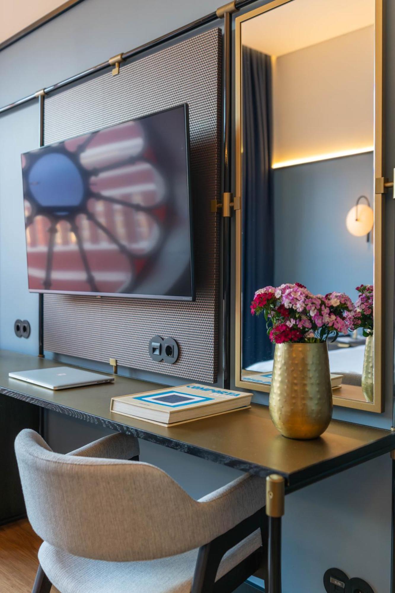 The Editory Riverside Hotel, An Historic Hotel Lisbon Exterior photo A room at the hotel
